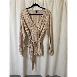 Champagne leopard print peplum top, torrid